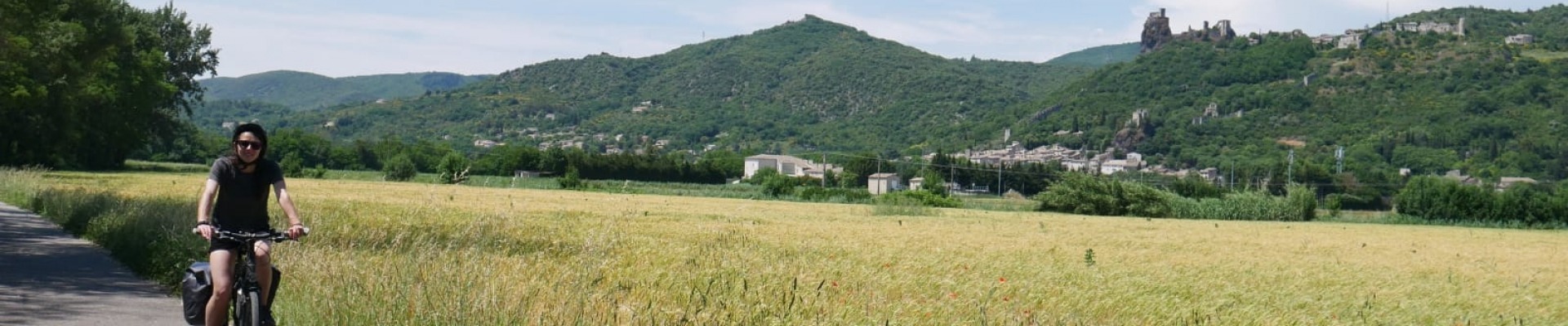 Photo d'un enfant sur la via rhona