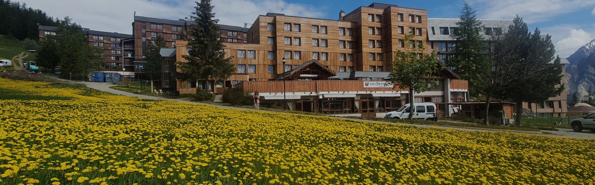 Camp des fleurs à éthic étapes Les Carlines