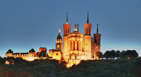 Basilique de Fourvière by night