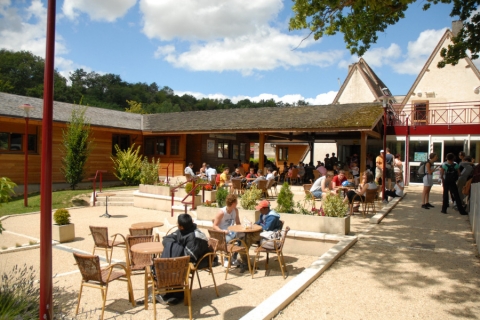 Terrasse du centre éthic étapes CPA Lathus-Saint-Remy